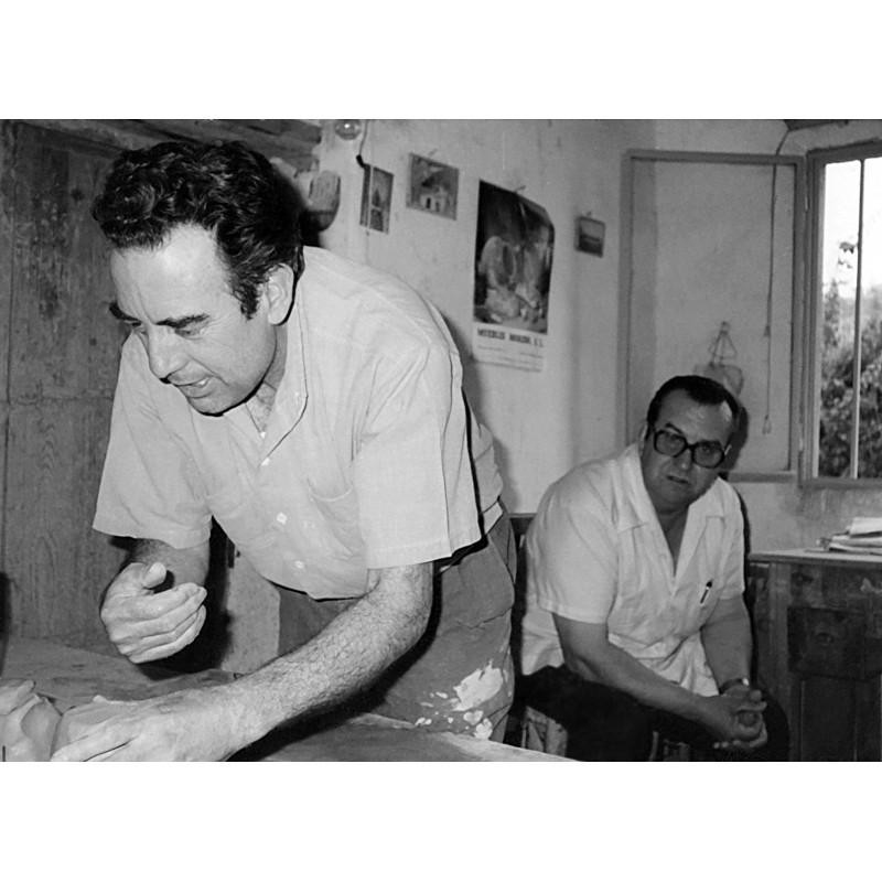 Vicente Prats Marhuenda con un visitante, José Martínez Oliver"Bosseta"