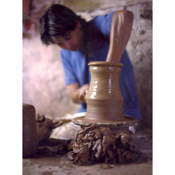 Juanmi Berenguer trabajando...