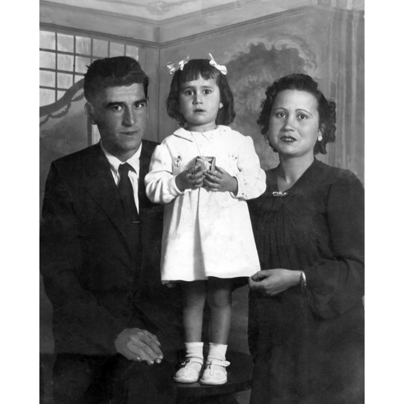 Adrián Berenguer Rocher con su esposa Carmen Agud Mascaró  e hija Carmen.