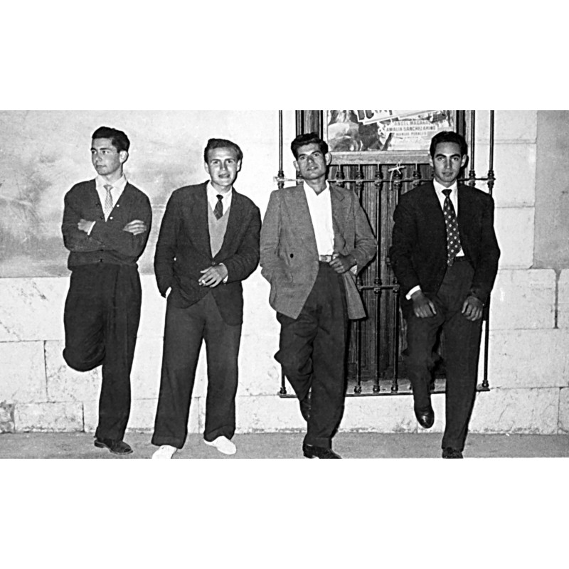 Vicente Berenguer Pastor "Machín" con amigos