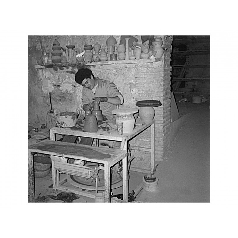 Fernando Berenguer Morell y Steven Prats Mora en el taller del primero