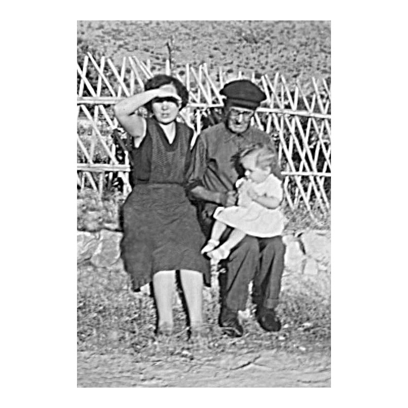 El tío Vicente Sendra "Lloser" con su hija y nieta Roslen